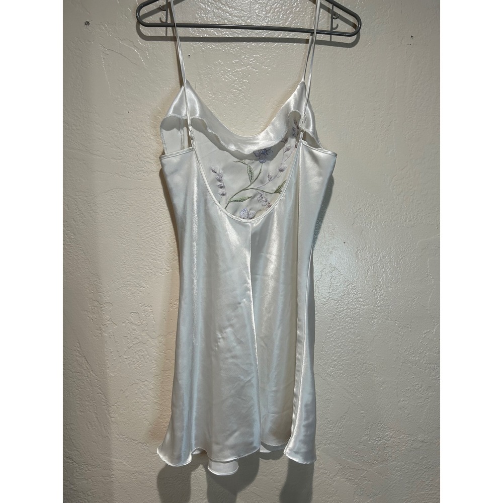 Private Luxuries White Satin Floral Embroidered Chemise Nightgown Cowl Neck M - Picture 2 of 4